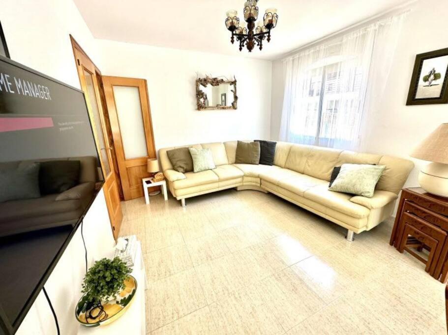 Three Bedroom Apartment, Prime Javea Location エクステリア 写真